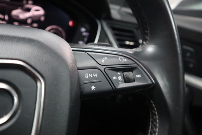 2025 Audi Sq5