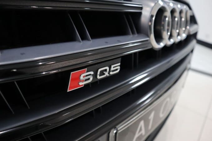 2025 Audi Sq5