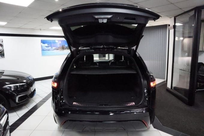 2025 Land Rover Range Rover Velar