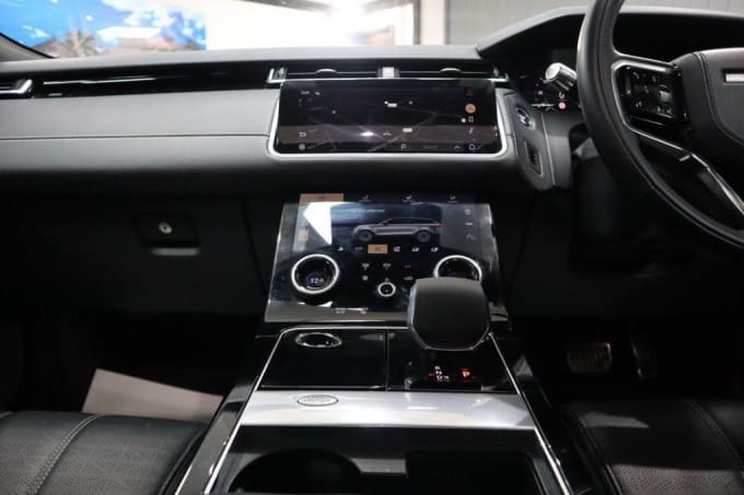 2025 Land Rover Range Rover Velar