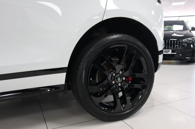 2025 Land Rover Range Rover Evoque