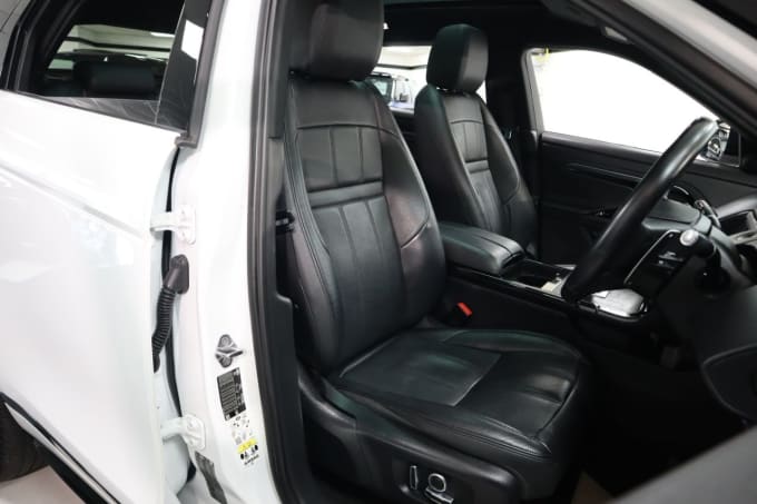 2025 Land Rover Range Rover Evoque