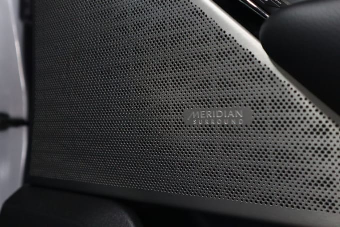 2025 Land Rover Range Rover Velar