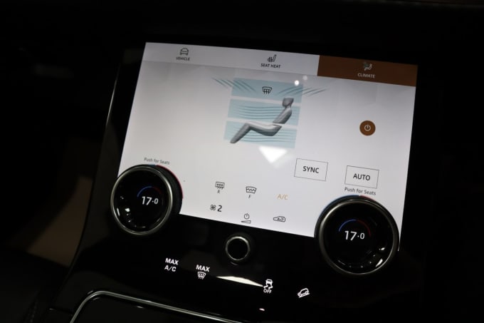 2025 Land Rover Range Rover Velar