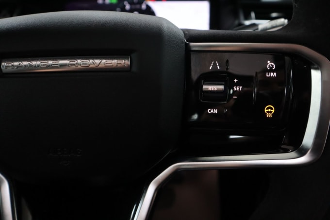 2025 Land Rover Range Rover Velar