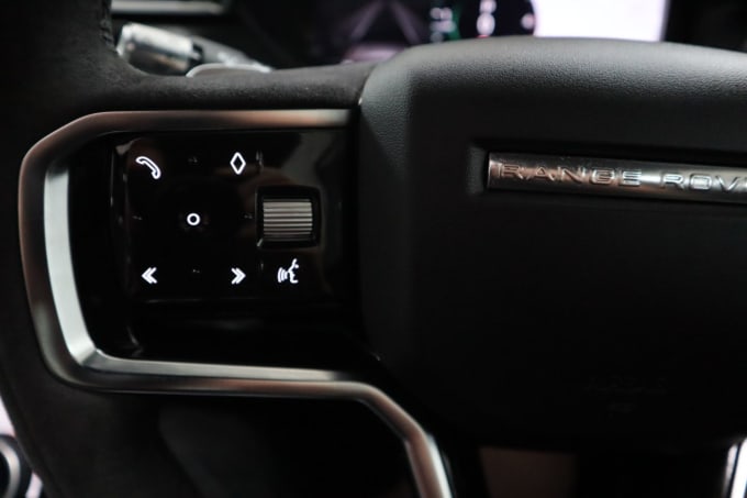 2025 Land Rover Range Rover Velar