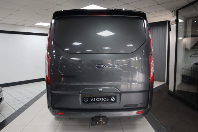 2025 Ford Transit Custom