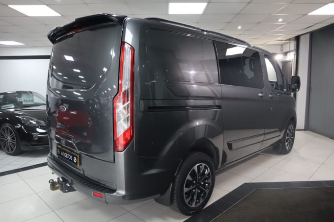 2025 Ford Transit Custom