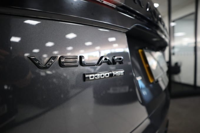 2025 Land Rover Range Rover Velar