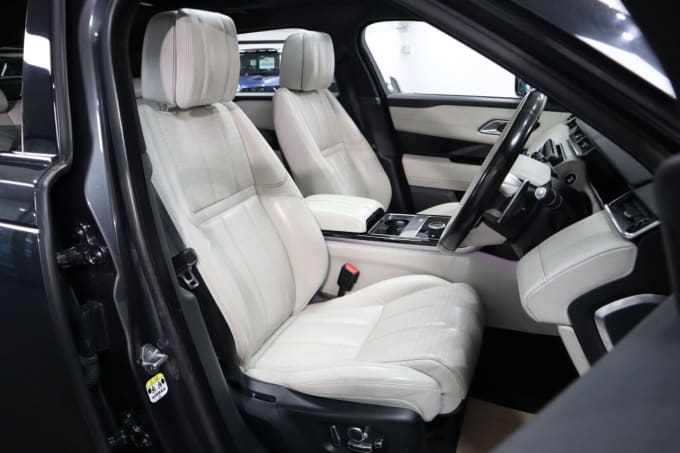 2025 Land Rover Range Rover Velar
