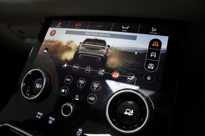 2025 Land Rover Range Rover Velar
