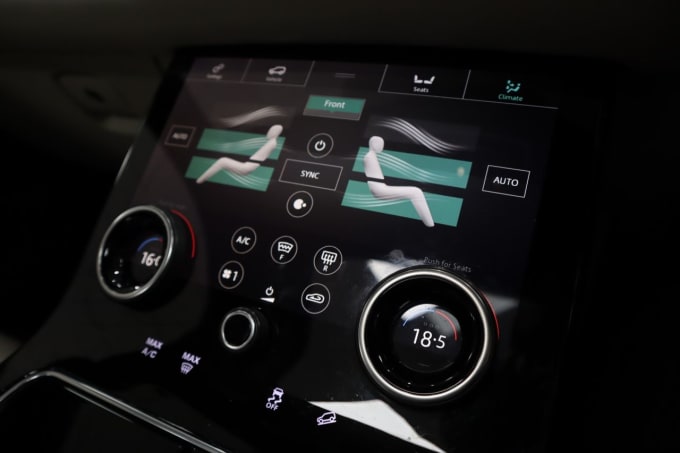 2025 Land Rover Range Rover Velar