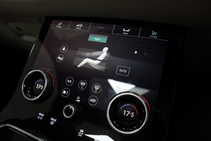 2025 Land Rover Range Rover Velar