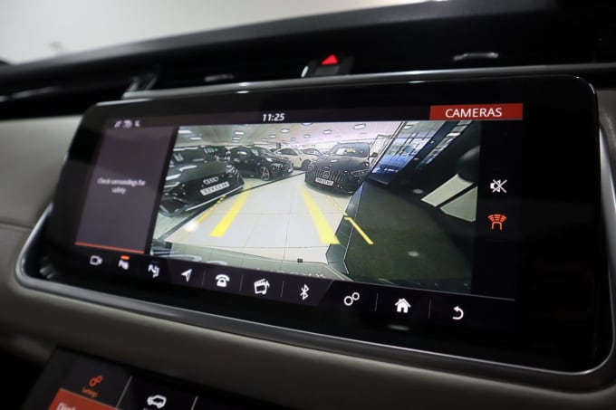 2025 Land Rover Range Rover Velar