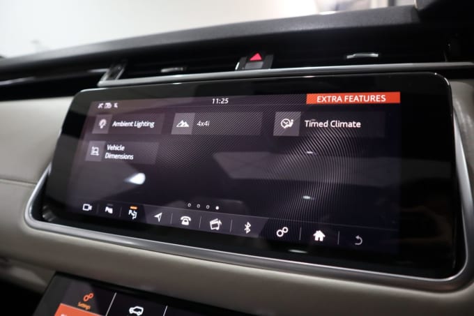 2025 Land Rover Range Rover Velar
