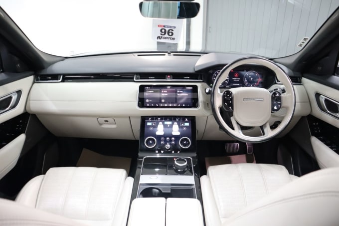 2025 Land Rover Range Rover Velar