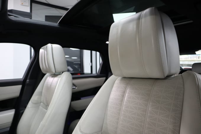 2025 Land Rover Range Rover Velar