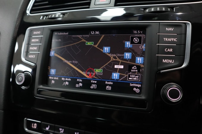 2016 Volkswagen Golf