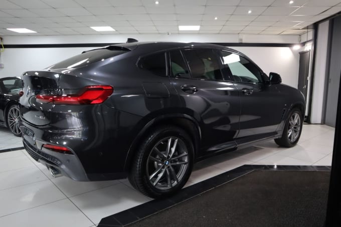 2025 BMW X4