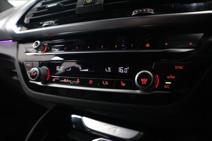 2025 BMW X4