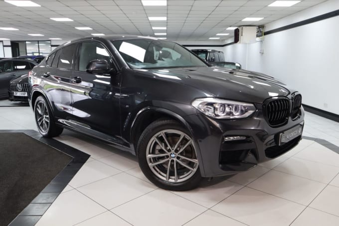 2025 BMW X4