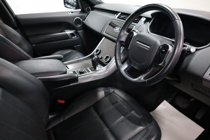 2025 Land Rover Range Rover Sport