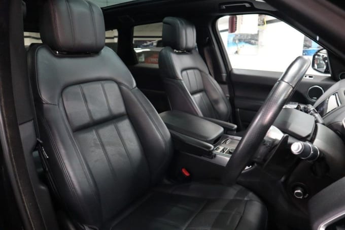 2025 Land Rover Range Rover Sport