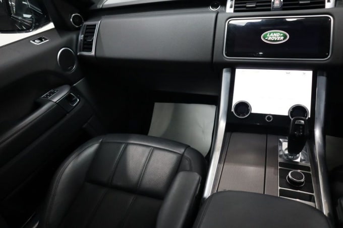 2025 Land Rover Range Rover Sport
