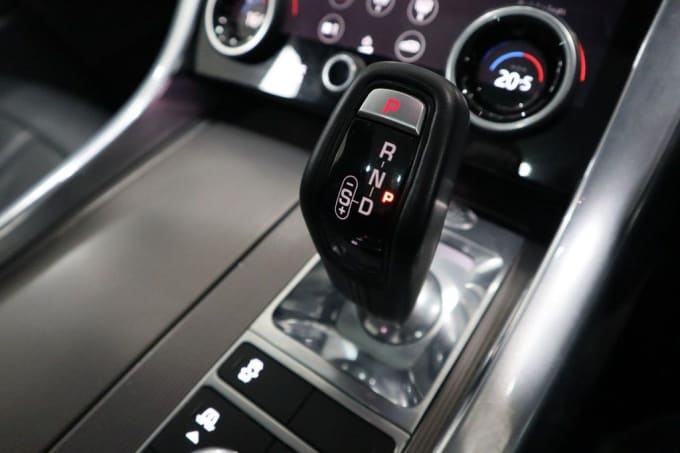 2025 Land Rover Range Rover Sport