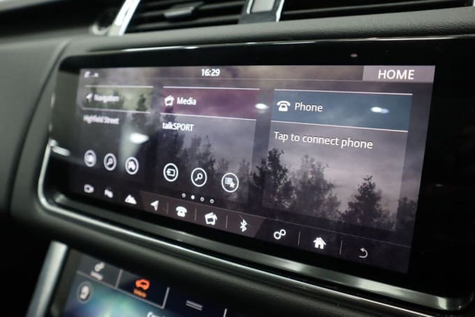 2025 Land Rover Range Rover Sport