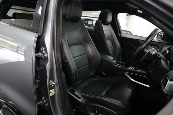 2025 Jaguar F-pace
