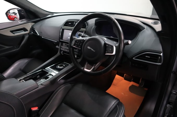 2025 Jaguar F-pace