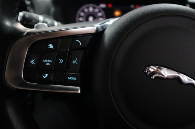 2025 Jaguar F-pace