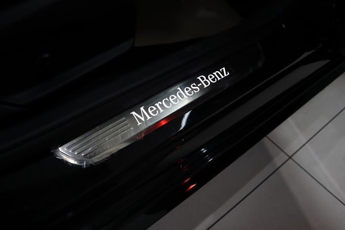 2025 Mercedes-benz C-class