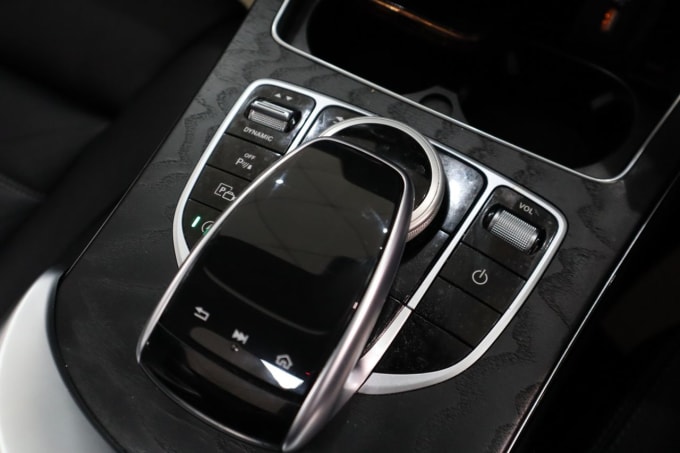 2025 Mercedes-benz C-class