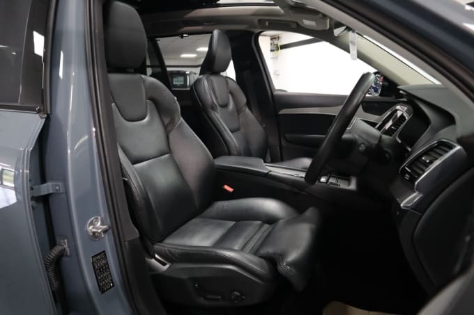 2025 Volvo Xc90