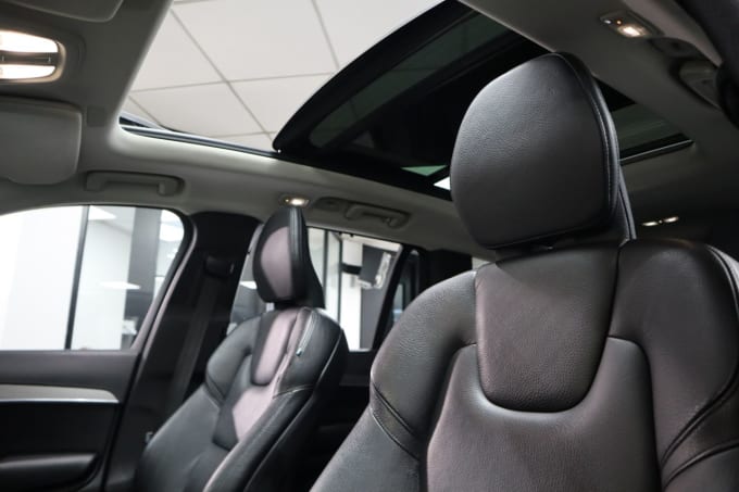 2025 Volvo Xc90