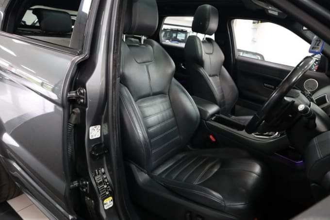 2025 Land Rover Range Rover Evoque