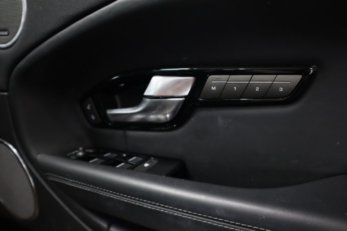 2025 Land Rover Range Rover Evoque