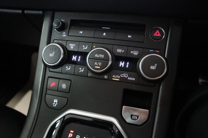 2025 Land Rover Range Rover Evoque