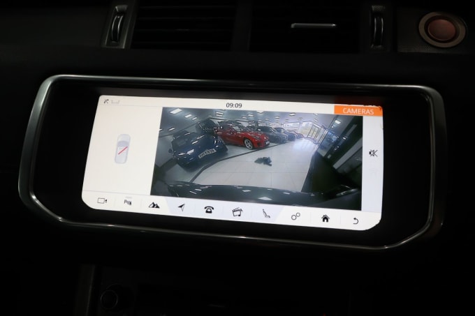 2025 Land Rover Range Rover Evoque