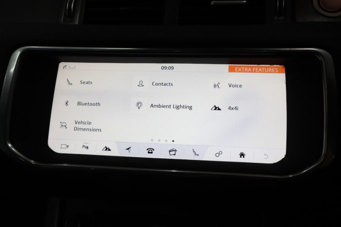 2025 Land Rover Range Rover Evoque