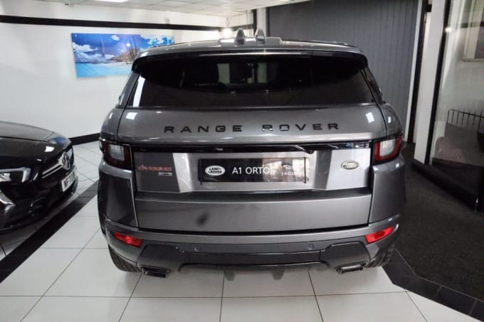 2025 Land Rover Range Rover Evoque
