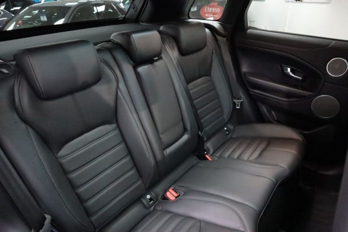 2025 Land Rover Range Rover Evoque