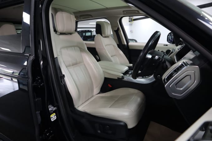 2025 Land Rover Range Rover Sport