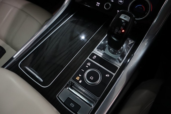 2025 Land Rover Range Rover Sport