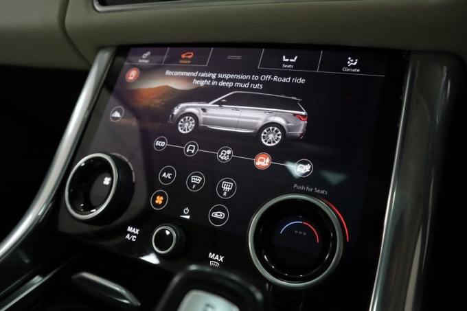 2025 Land Rover Range Rover Sport