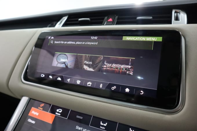 2025 Land Rover Range Rover Sport