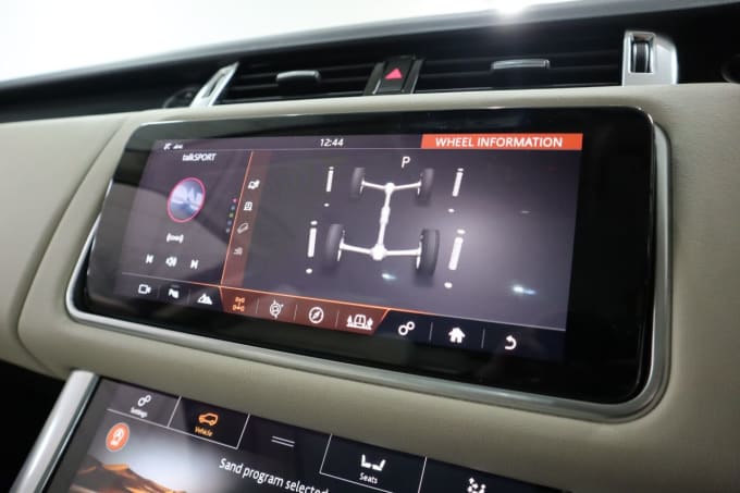 2025 Land Rover Range Rover Sport
