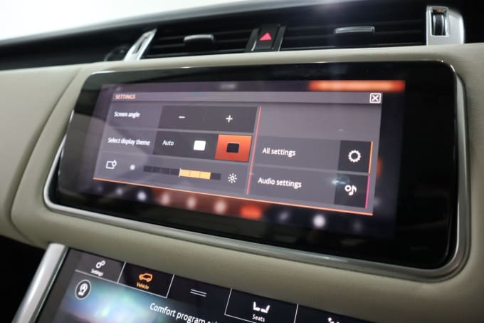 2025 Land Rover Range Rover Sport